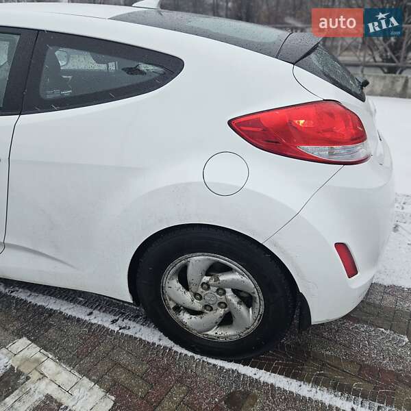 Хэтчбек Hyundai Veloster 2016 в Харькове