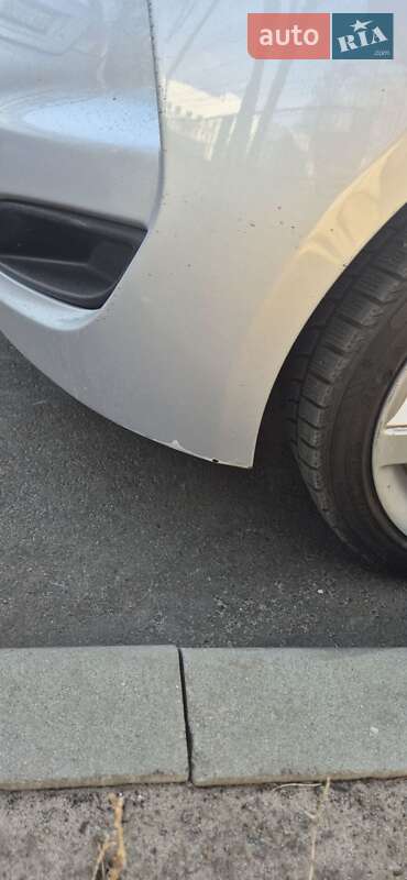 Хетчбек Hyundai Veloster 2014 в Києві