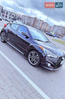 Хэтчбек Hyundai Veloster 2015 в 