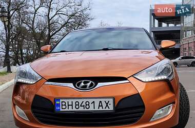 Хэтчбек Hyundai Veloster 2013 в 