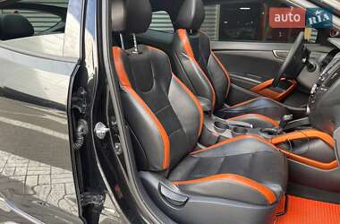 Хэтчбек Hyundai Veloster 2016 в 