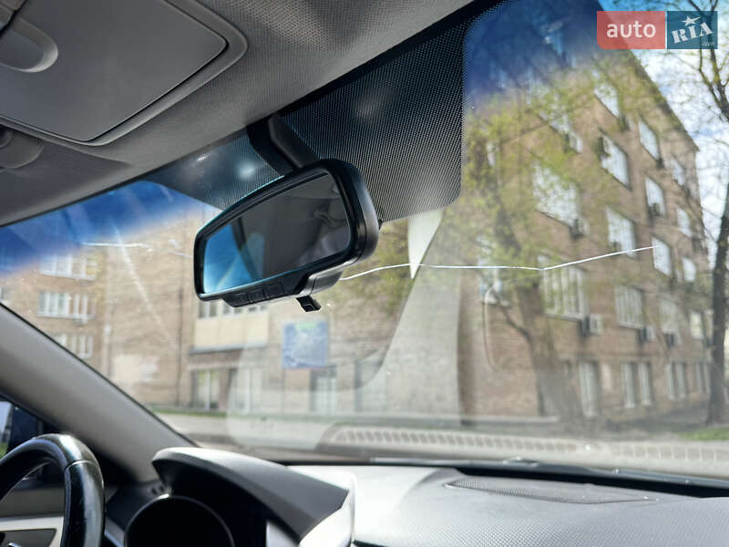 Хэтчбек Hyundai Veloster 2014 в Киеве фото 11 Хэтчбек Hyundai Veloster 2014 в Киеве