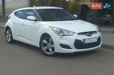 Хэтчбек Hyundai Veloster 2012 в 