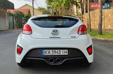 Хэтчбек Hyundai Veloster 2015 в 