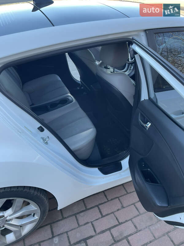 Хетчбек Hyundai Veloster 2012 в Ставищі