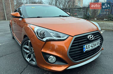 Хэтчбек Hyundai Veloster 2015 в 