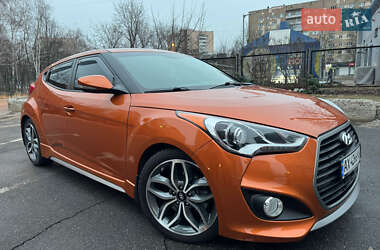 Хэтчбек Hyundai Veloster 2015 в 