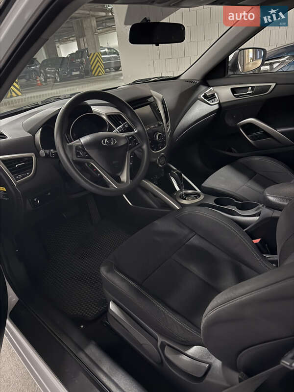 Хетчбек Hyundai Veloster 2016 в Києві