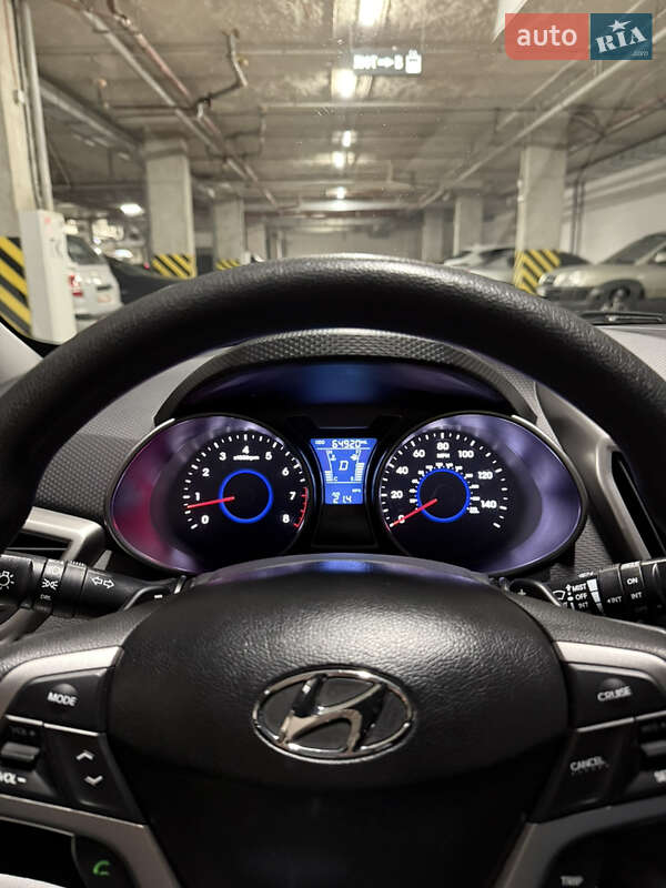 Хетчбек Hyundai Veloster 2016 в Києві