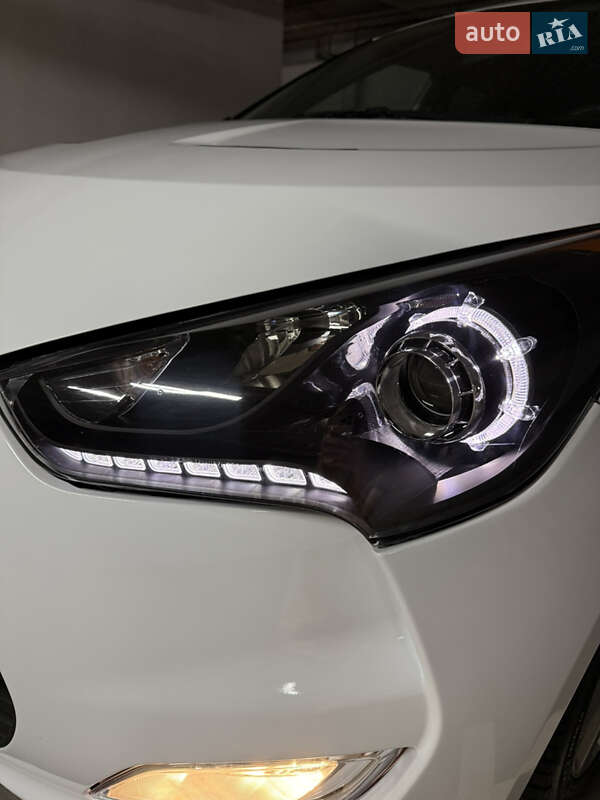 Хетчбек Hyundai Veloster 2016 в Києві