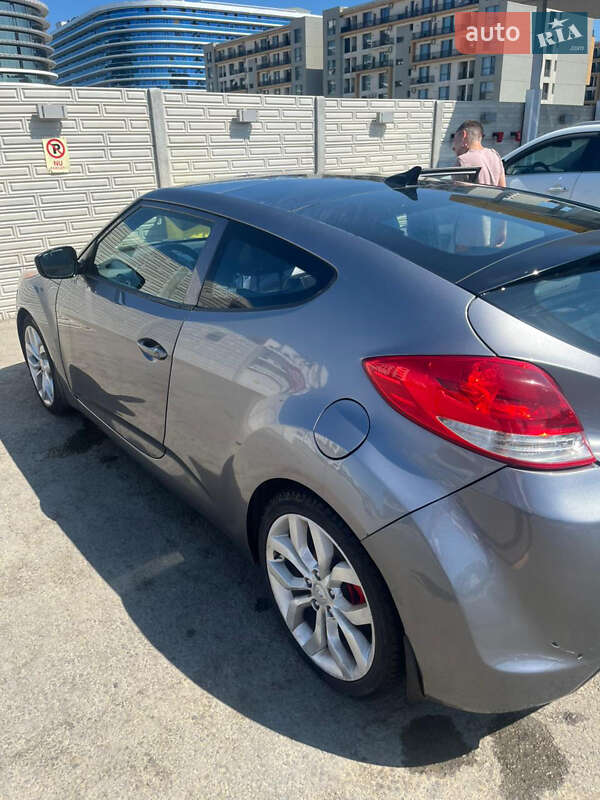 Хэтчбек Hyundai Veloster 2012 в Измаиле