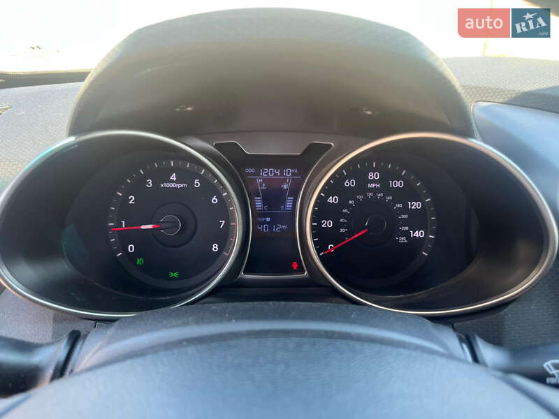 Хэтчбек Hyundai Veloster 2012 в Измаиле