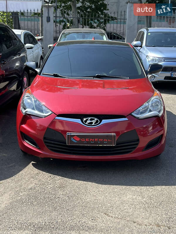 Hyundai Veloster 2013