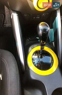 Хэтчбек Hyundai Veloster 2013 в Кривом Роге