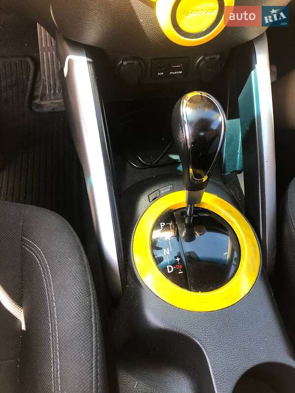 Хэтчбек Hyundai Veloster 2013 в Кривом Роге