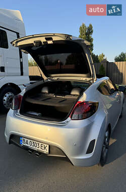 Хэтчбек Hyundai Veloster 2015 в 