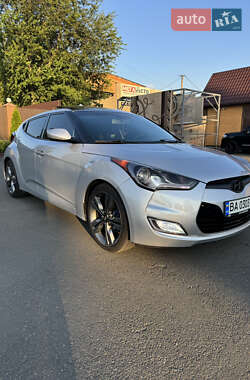 Хэтчбек Hyundai Veloster 2015 в 