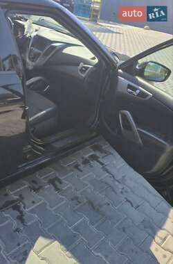 Хетчбек Hyundai Veloster 2014 в  фото 9 Хетчбек Hyundai Veloster 2014 в