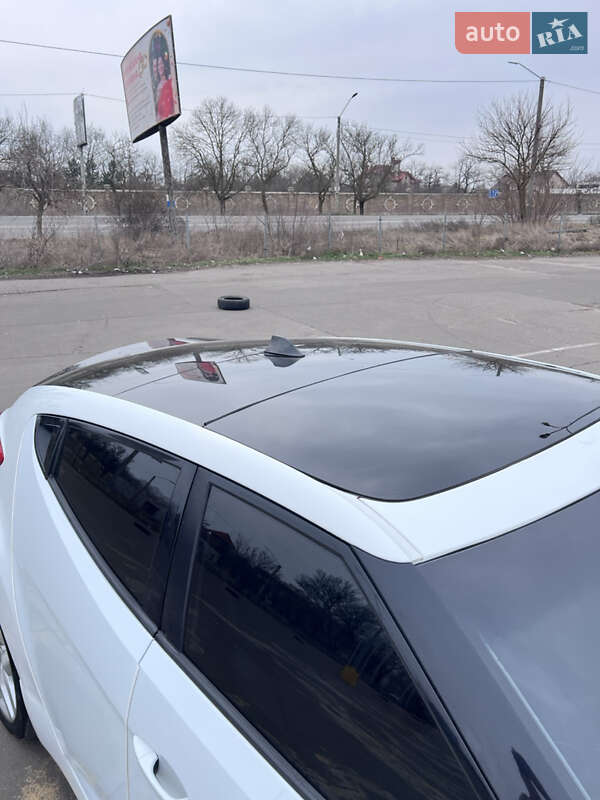 Хэтчбек Hyundai Veloster 2011 в Одессе фото 18 Хэтчбек Hyundai Veloster 2011 в Одессе