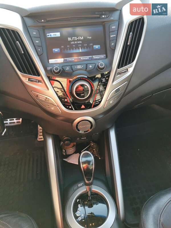 Хэтчбек Hyundai Veloster 2012 в Тараще