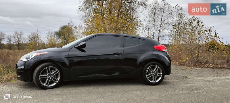 Хэтчбек Hyundai Veloster 2011 в Киеве