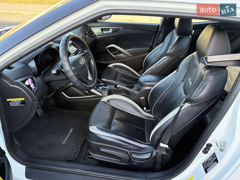 Хэтчбек Hyundai Veloster 2014 в Киеве