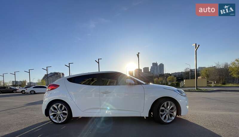 Хэтчбек Hyundai Veloster 2011 в Днепре