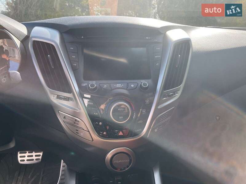 Хэтчбек Hyundai Veloster 2011 в Днепре