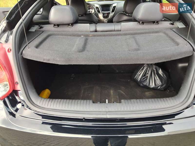 Хетчбек Hyundai Veloster 2014 в Радивиліві фото 2 Хетчбек Hyundai Veloster 2014 в Радивиліві