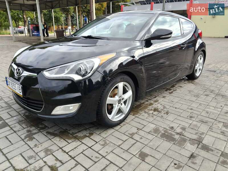 Хетчбек Hyundai Veloster 2014 в Радивиліві фото 6 Хетчбек Hyundai Veloster 2014 в Радивиліві