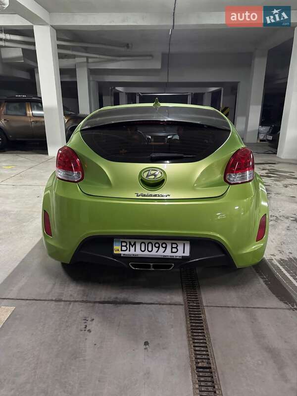 Хэтчбек Hyundai Veloster 2012 в Черновцах