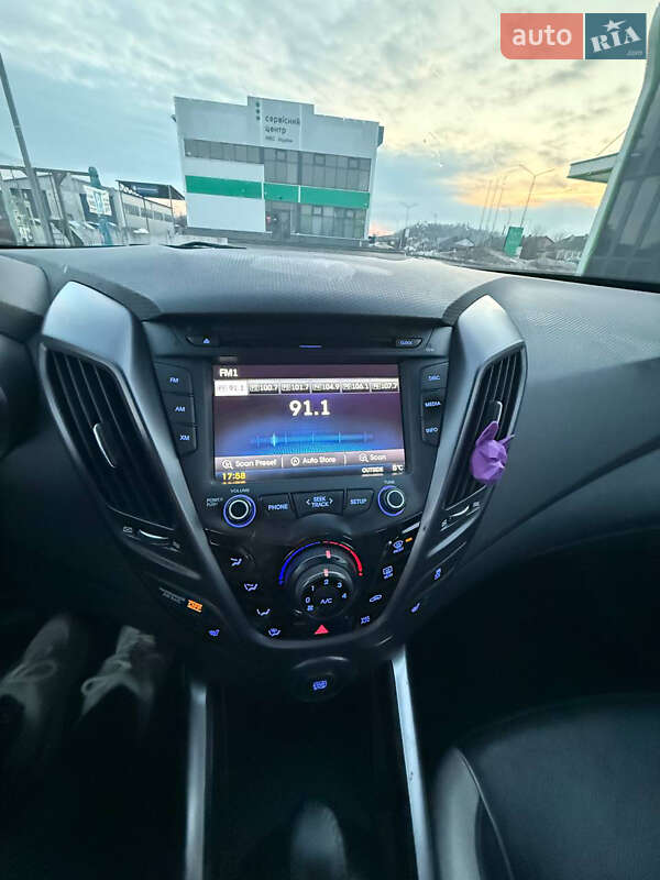 Хэтчбек Hyundai Veloster 2014 в Нововолынске