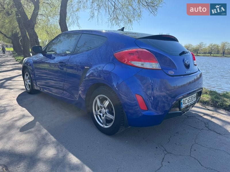 Хэтчбек Hyundai Veloster 2012 в Ровно фото 7 Хэтчбек Hyundai Veloster 2012 в Ровно