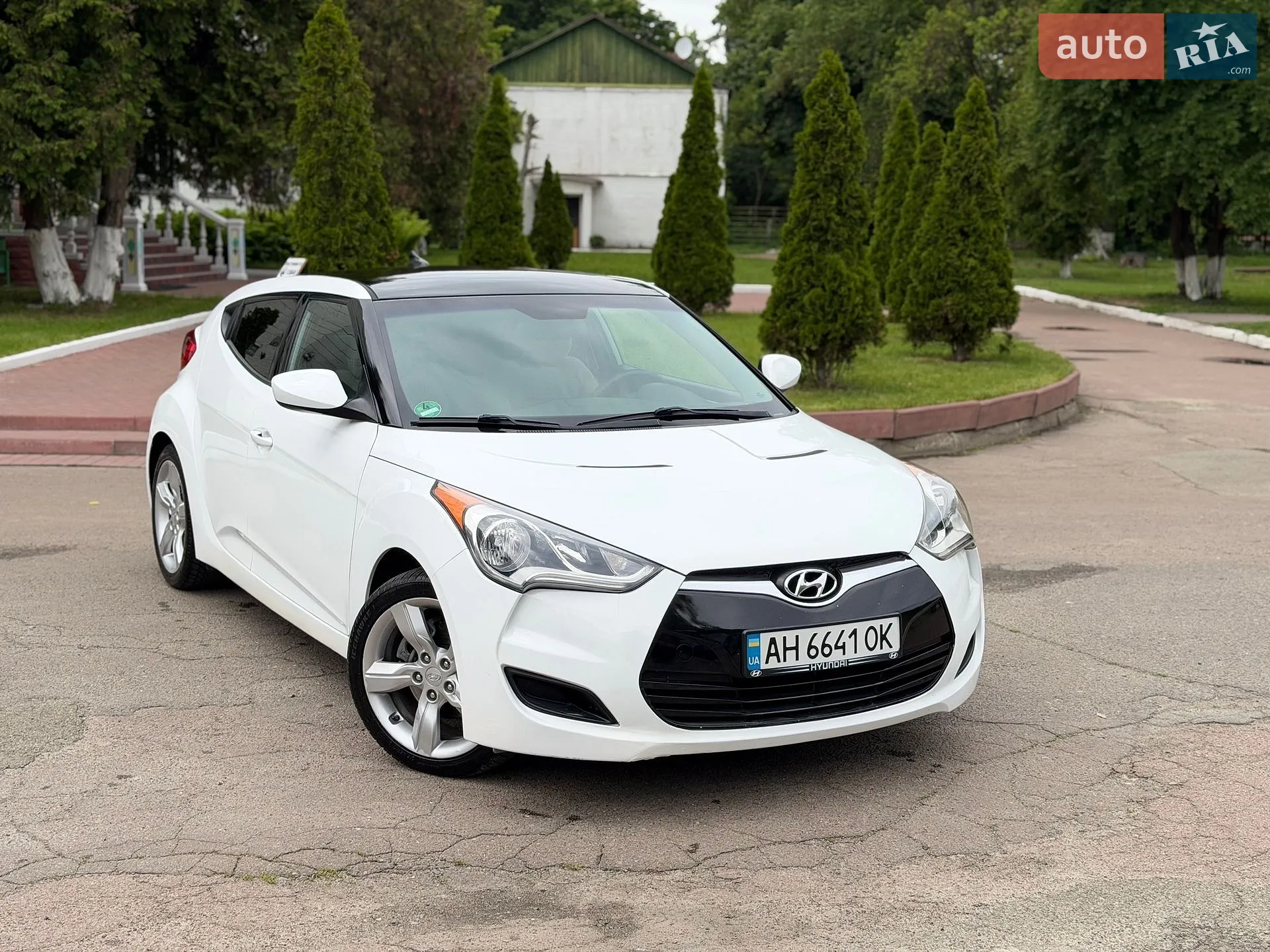 2011 Hyundai Veloster - фото 1