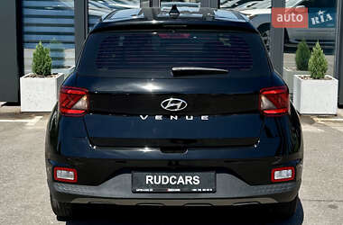Внедорожник / Кроссовер Hyundai Venue 2022 в 