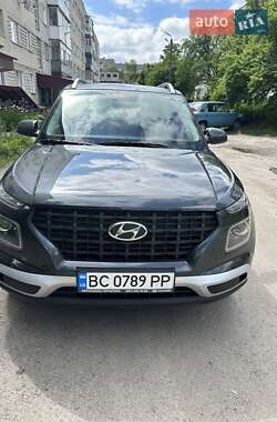 Внедорожник / Кроссовер Hyundai Venue 2023 в 