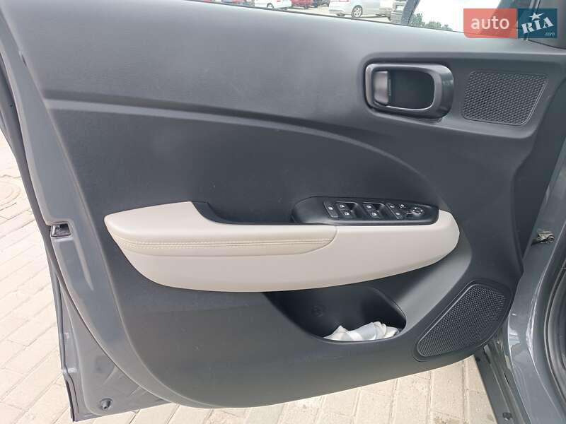 Позашляховик / Кросовер Hyundai Venue 2023 в Полтаві