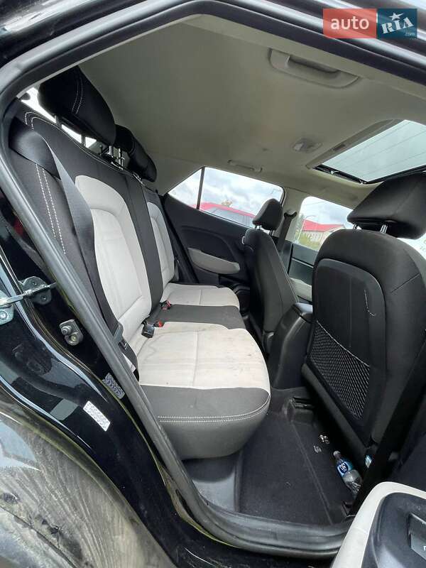 Внедорожник / Кроссовер Hyundai Venue 2022 в Львове фото 20 Внедорожник / Кроссовер Hyundai Venue 2022 в Львове