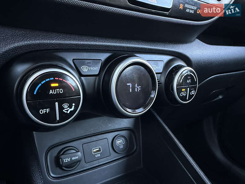 Внедорожник / Кроссовер Hyundai Venue 2020 в Борисполе фото 16 Внедорожник / Кроссовер Hyundai Venue 2020 в Борисполе
