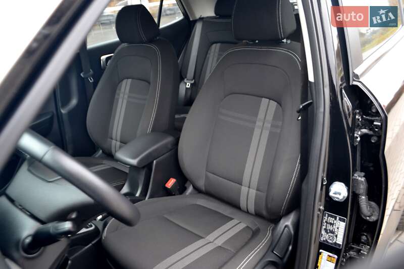 Внедорожник / Кроссовер Hyundai Venue 2023 в Хмельницком фото 88 Внедорожник / Кроссовер Hyundai Venue 2023 в Хмельницком