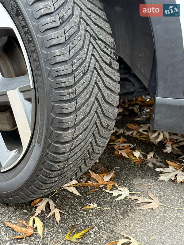 Внедорожник / Кроссовер Hyundai Venue 2020 в Киеве