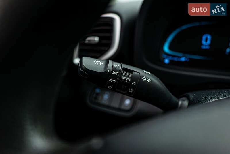 Позашляховик / Кросовер Hyundai Venue 2023 в Києві фото 14 Позашляховик / Кросовер Hyundai Venue 2023 в Києві