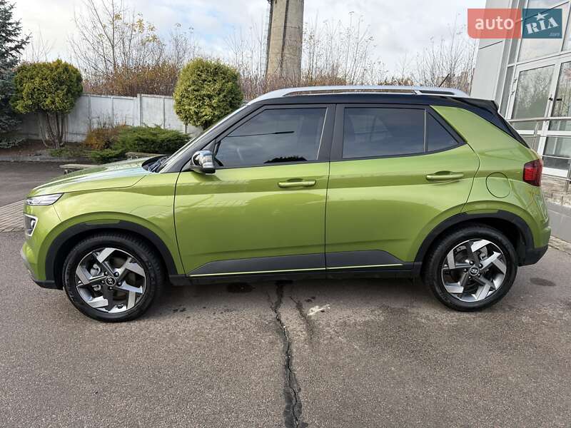 Внедорожник / Кроссовер Hyundai Venue 2022 в Ровно