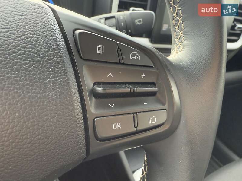 Внедорожник / Кроссовер Hyundai Venue 2022 в Ровно