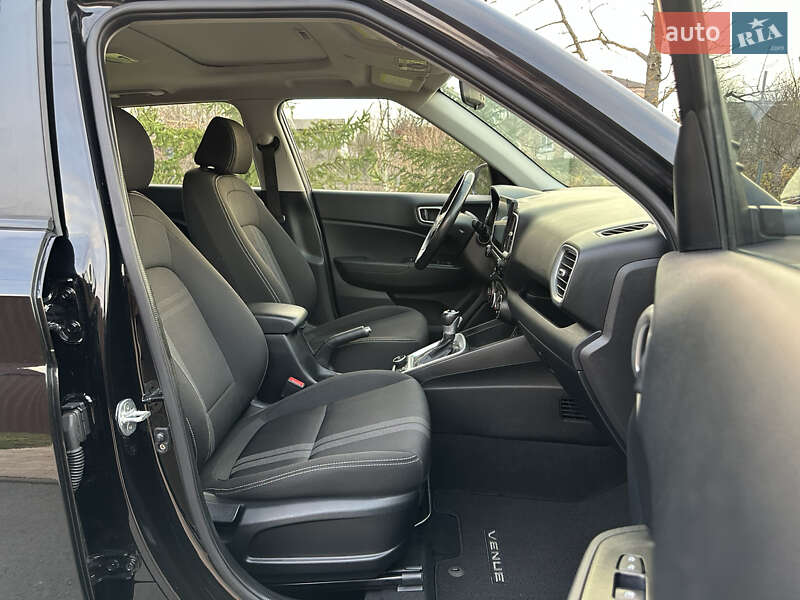 Внедорожник / Кроссовер Hyundai Venue 2021 в Бродах фото 43 Внедорожник / Кроссовер Hyundai Venue 2021 в Бродах