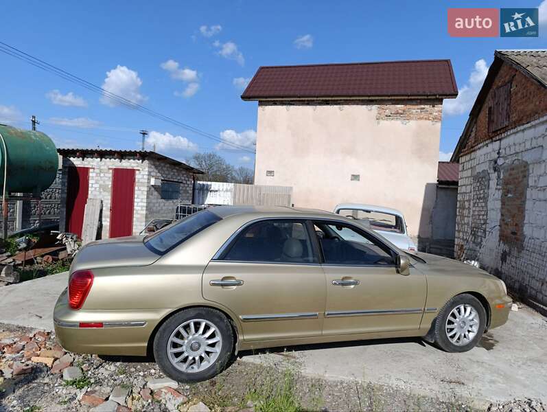 Седан Hyundai XG 2003 в Первомайске