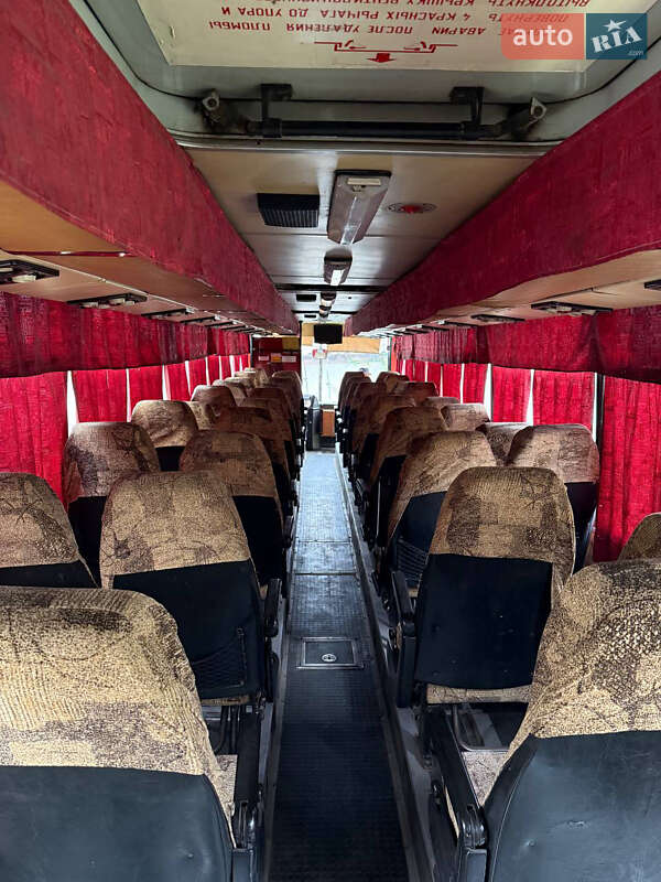 Туристический / Междугородний автобус Ikarus 250 1988 в Ромнах