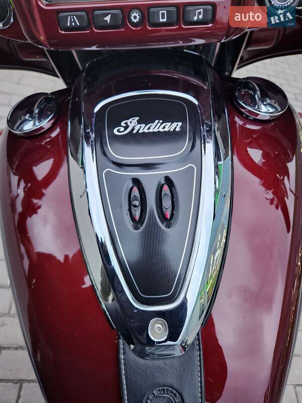 Мотоцикл Круизер Indian Roadmaster 2022 в Киеве