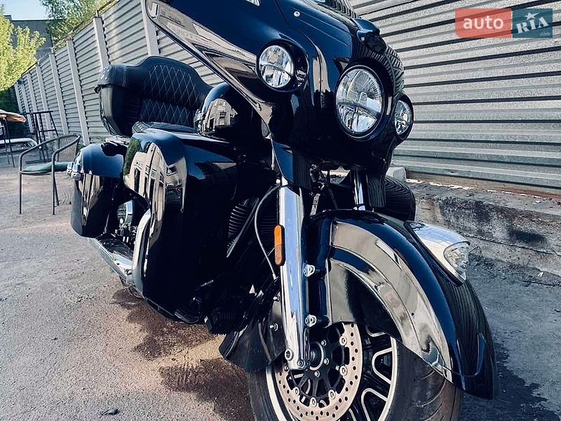 Мотоцикл Круизер Indian Roadmaster 2017 в Киеве