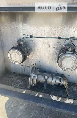 Цистерна полуприцеп Indox SC-3 2003 в 